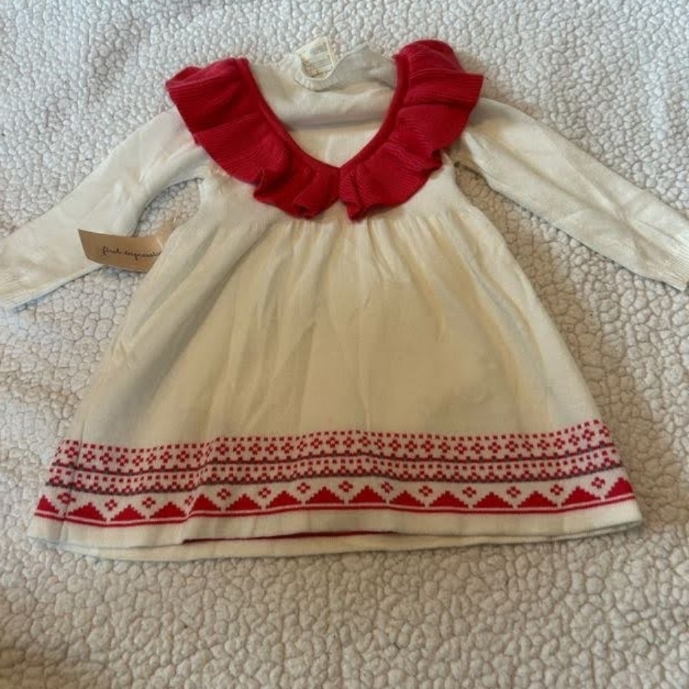 New With Tag First Impressions Baby Girls Sweater Dress onesie Size 6-9 months